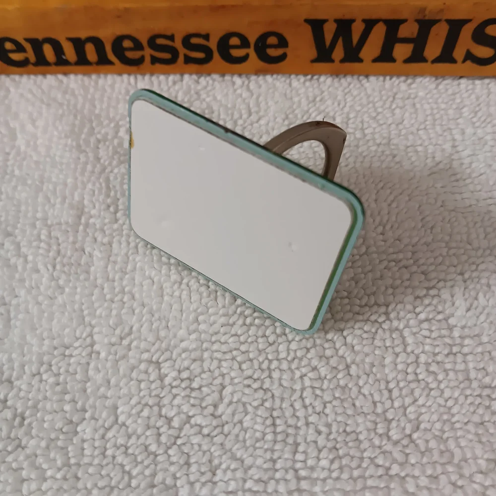 Green Phone Ring Holder
